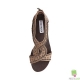 Sandale din piele cu platforma joasa, accesorizate cu tinte metalice