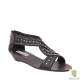 Sandale din piele cu platforma joasa, accesorizate cu tinte metalice