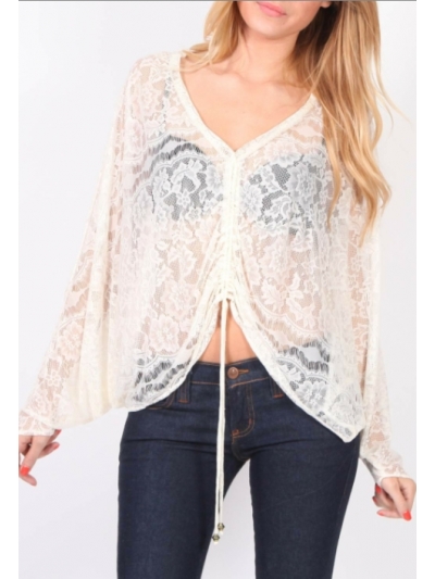 Top din dantela cu model floral cu maneci "aripi de liliac"