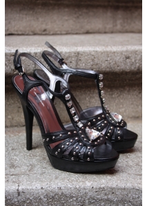 Sandale din piele cu platforma, T-strap cu tinte si cristale