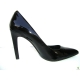 Pantofi pumps din piele lacuita, cu bot ascutit