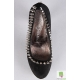 Pantofi pumps din piele cu toc curbat, bot migdala, accesorizati cu tinte si tepi