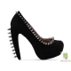 Pantofi pumps din piele cu toc curbat, bot migdala, accesorizati cu tinte si tepi