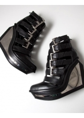 Botine din piele cu platforma sculpturala cu aplicatie metalica