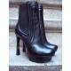 Botine din piele cu insertie de elastic si nervuri, cu toc asimetric