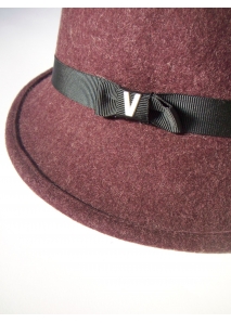 Palarie fedora din lana cu bor larg asimetric, accesorizata cu funda