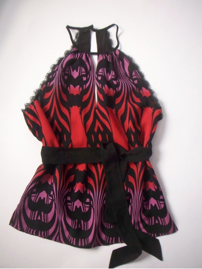 Top din matase imprimata neon, cu tiv din dantela 