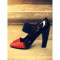 Sandale pumps din piele lacuita in degrade, cu toc curbat si bareta elastica