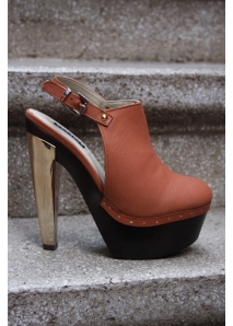 Madison - 70's pump clog