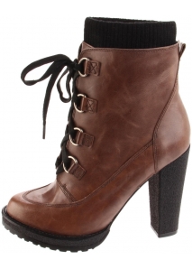 Botine cu soseta si elemente hiker