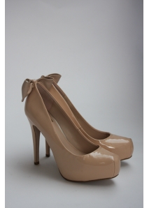 Pantofi pumps din piele lacuita nude cu funda la spate