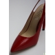 Pantofi pumps din piele lacuita, cu bot ascutit si bareta pe calcai