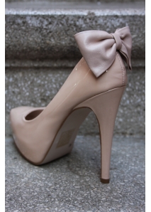 Pantofi pumps din piele lacuita nude cu funda la spate