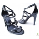 Sandale din piele cu barete subtiri, accesorizate cu tinte