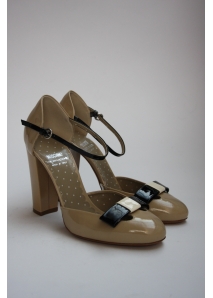 Pantofi din piele lacuita Mary-Jane, cu funda