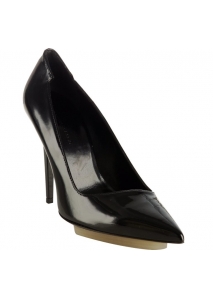 Pantofi pumps din piele lacuita, cu bot ascutit si toc stiletto, decupati asimetric